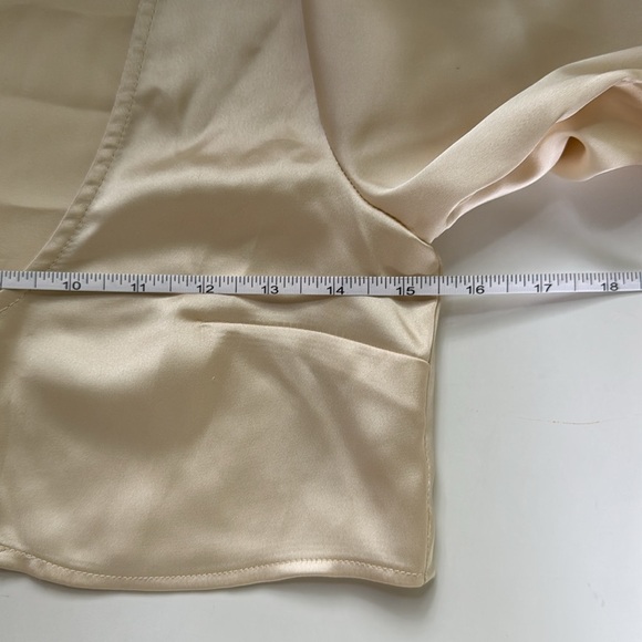 Chic Satin Tie-Front Blouse - Picture 8 of 11